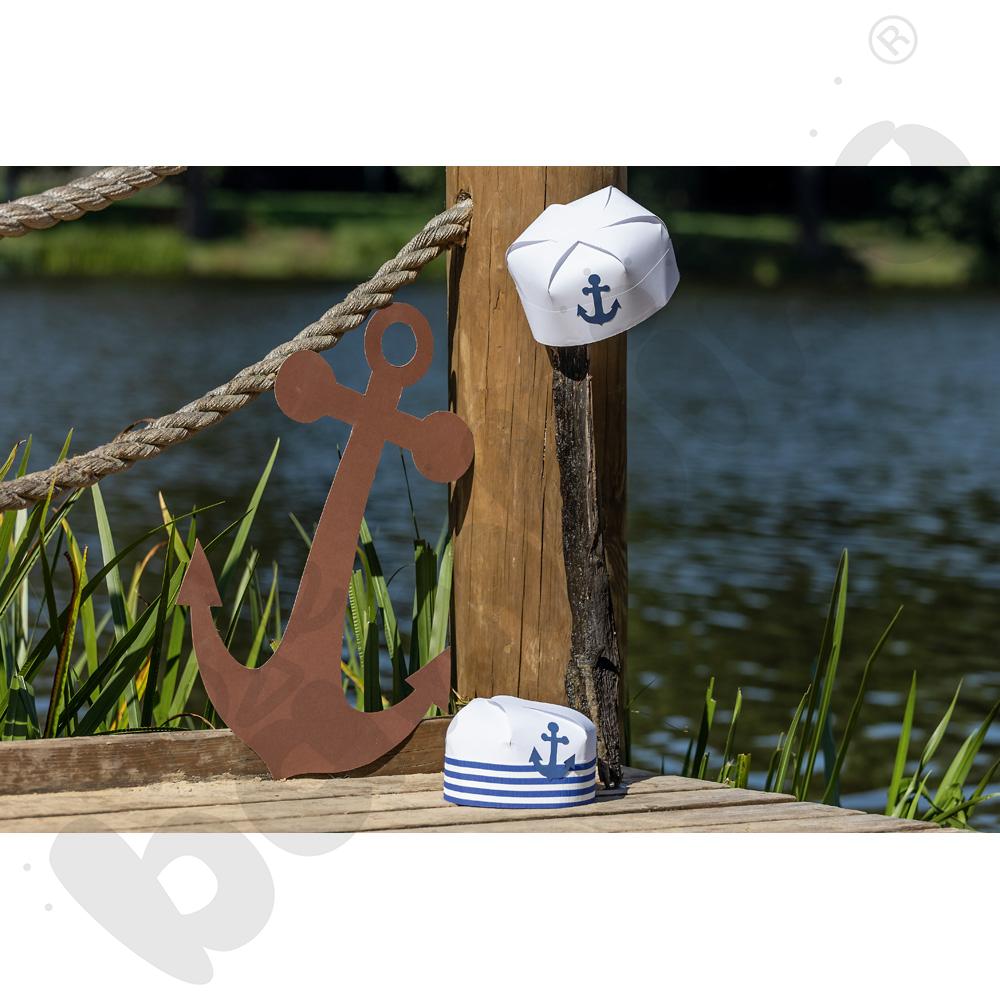 Karton gładki 10 arkuszy o wym. 50 x 70 cm brązowy Karton gładki 10 arkuszy o wym. 50 x 70 cm brązowy