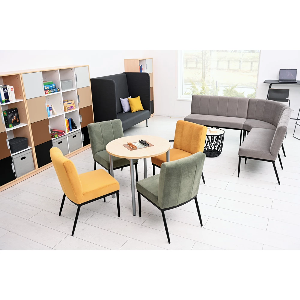 Zdjęcie mebli do szkoły