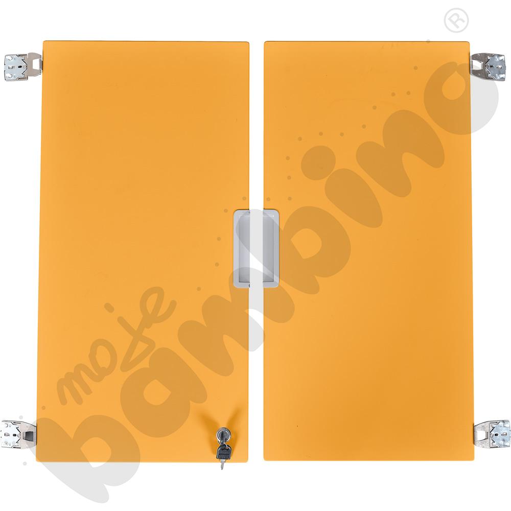 Quadro - drzwiczki średnie z zamkiem 90, 1 para, cichy domyk - pomarańczowe
