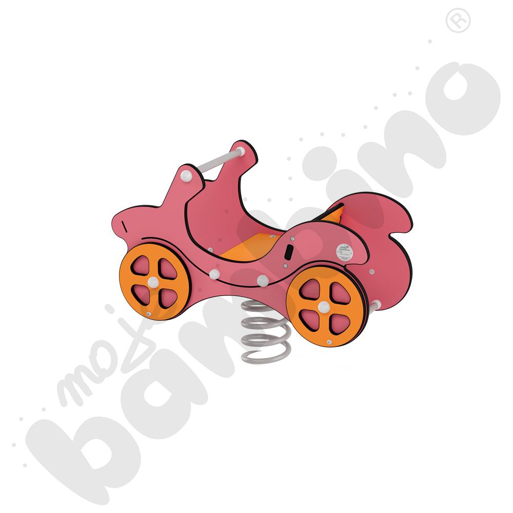 Autko Urbi A na podstawie betonowej