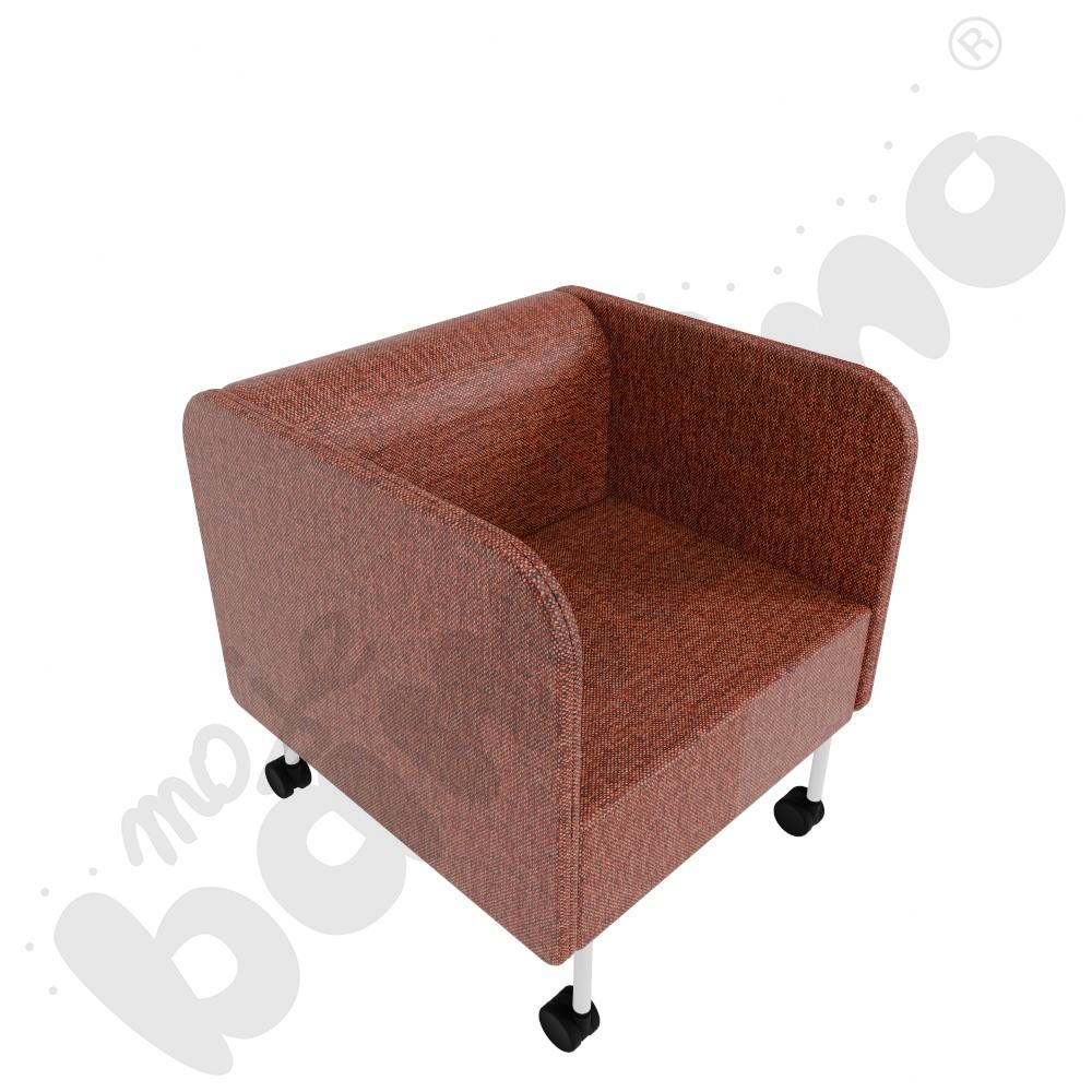 Fotel Versa z kółkami na miękką powierzchnię, stelaż łososiowy, tkanina RO06