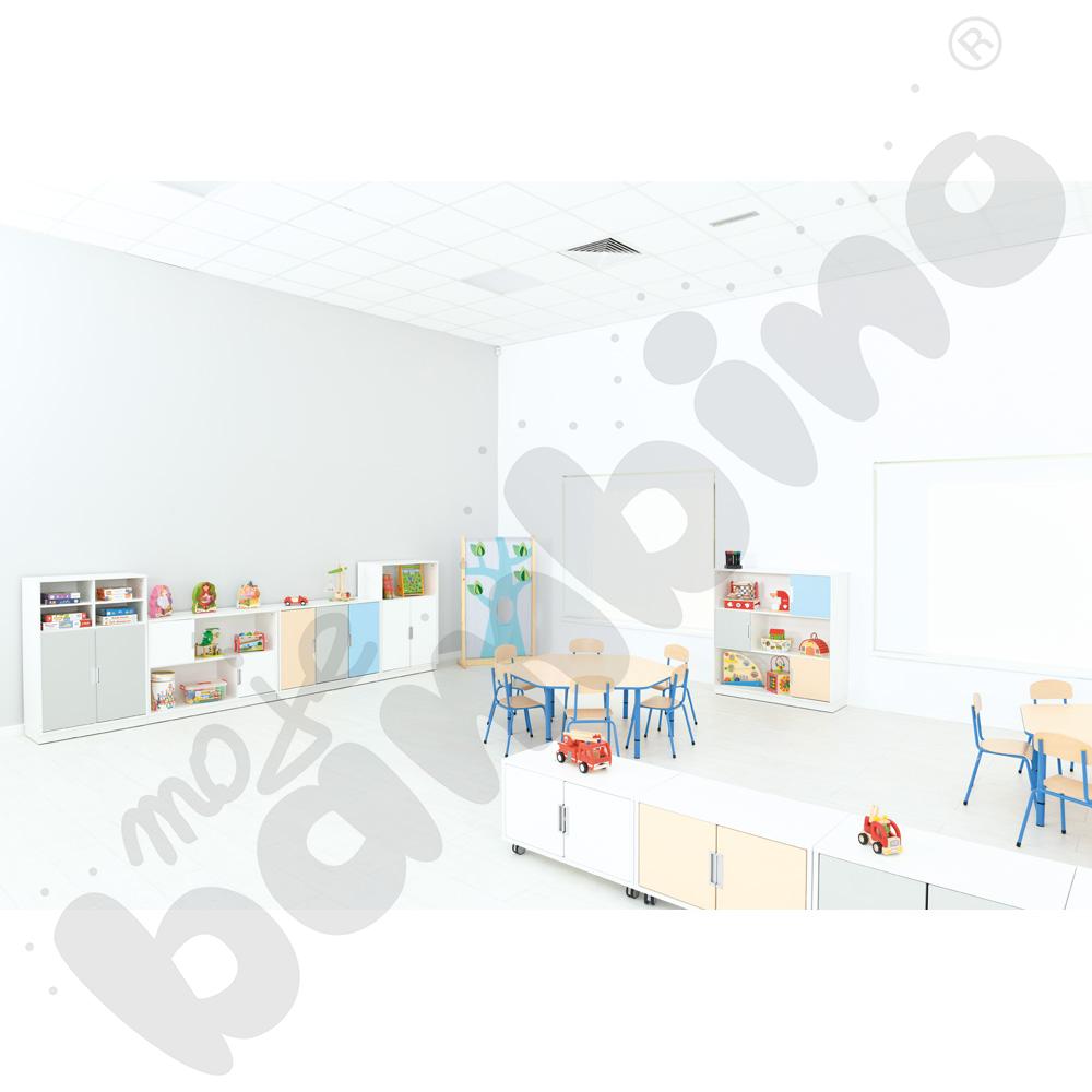 Stół Bambino sześciokątny z jasnoniebieskim obrzeżem z regulowaną wys.