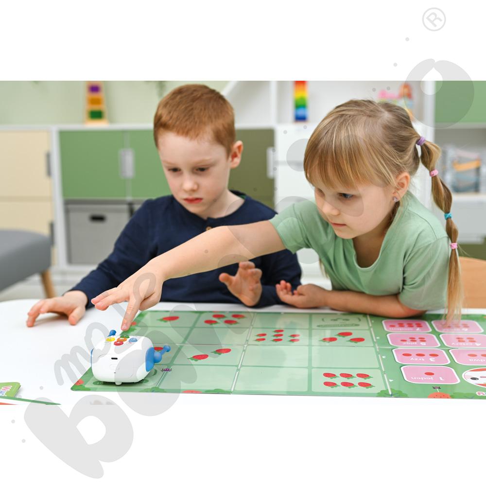 Zosia Mała Nauczycielka - interaktywny robot edukacyjny