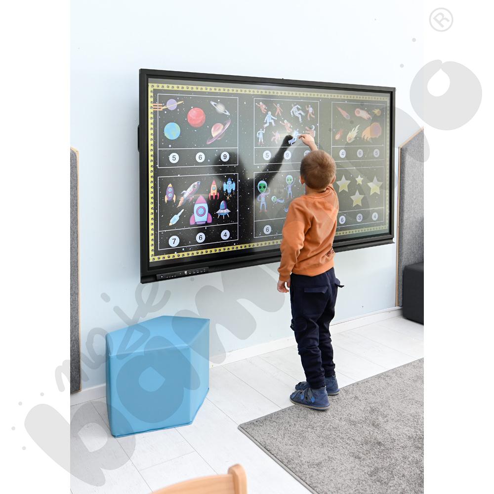 JumboEdu z monitorem interaktywnym insGraf Digital EduSpace 65 i uchwytem ściennym