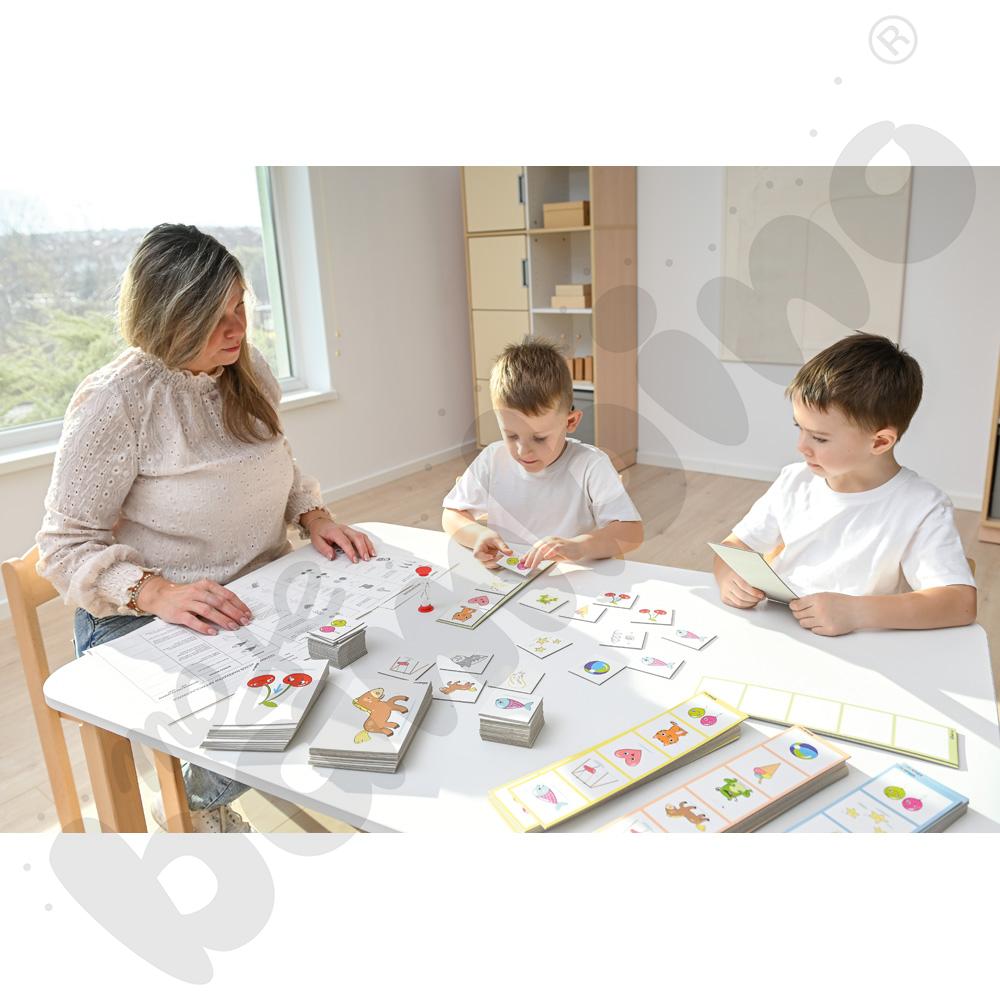 Naśladuj albo zgaduj