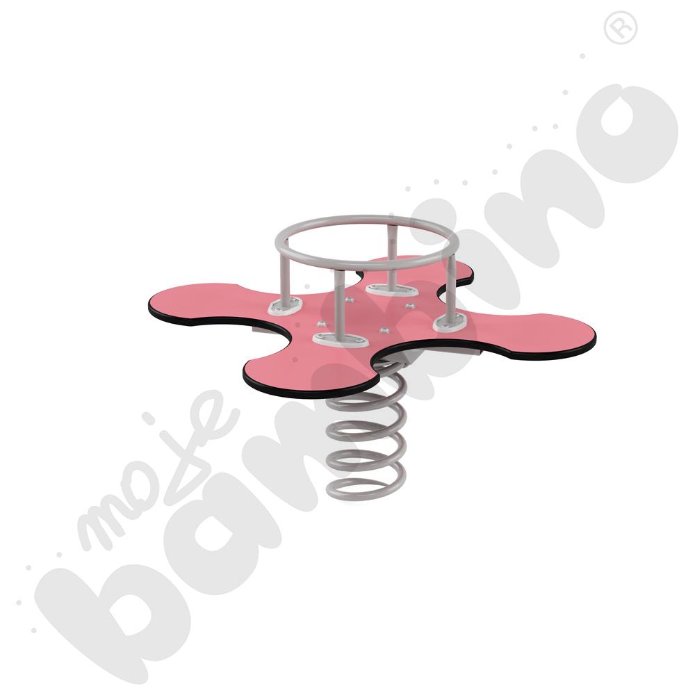 Koniczyna Urbi A na podstawie betonowej