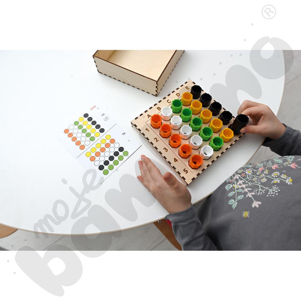 Kodi - zestaw stolikowy Kodi - zestaw stolikowy