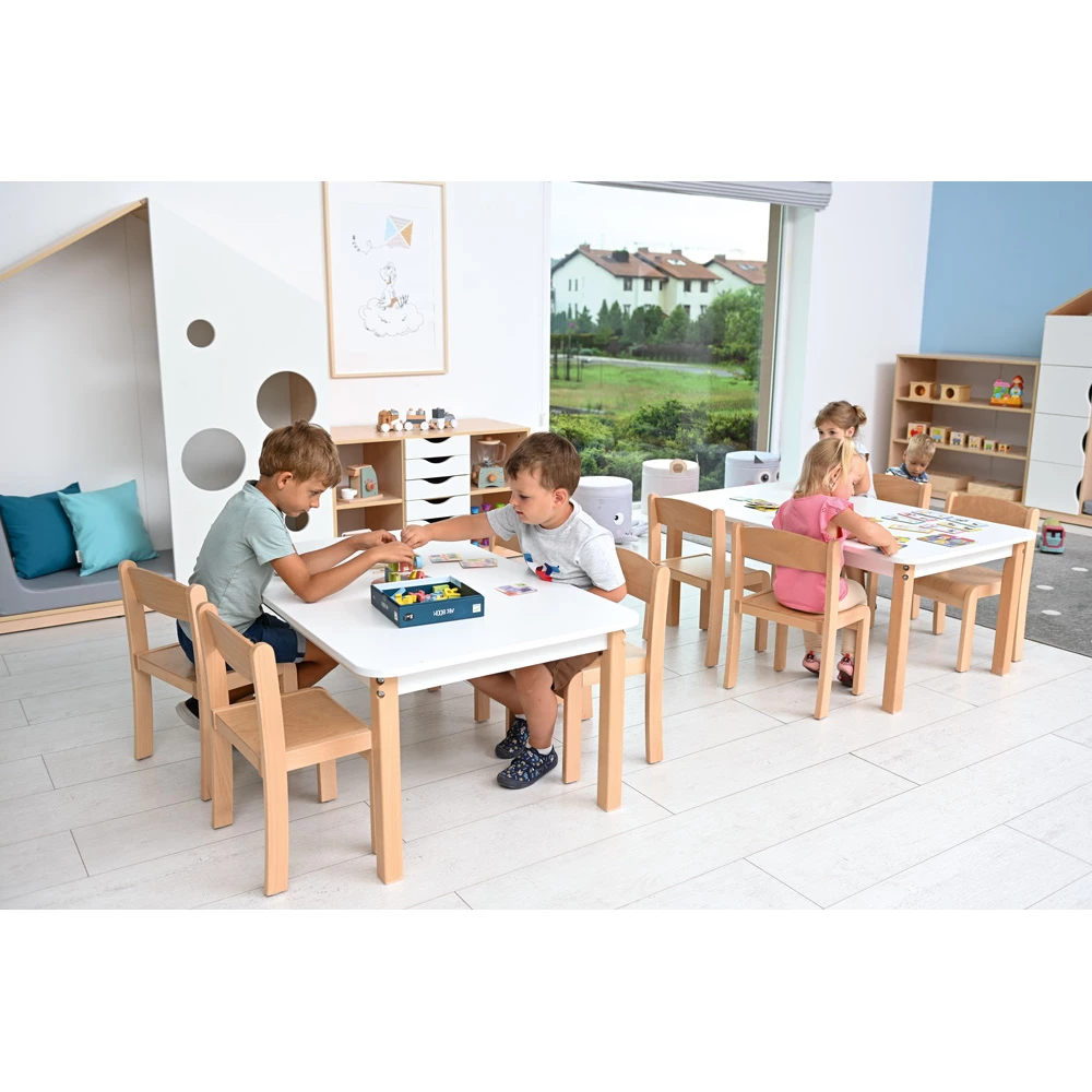 Zdjęcie mebli do przedszkoli