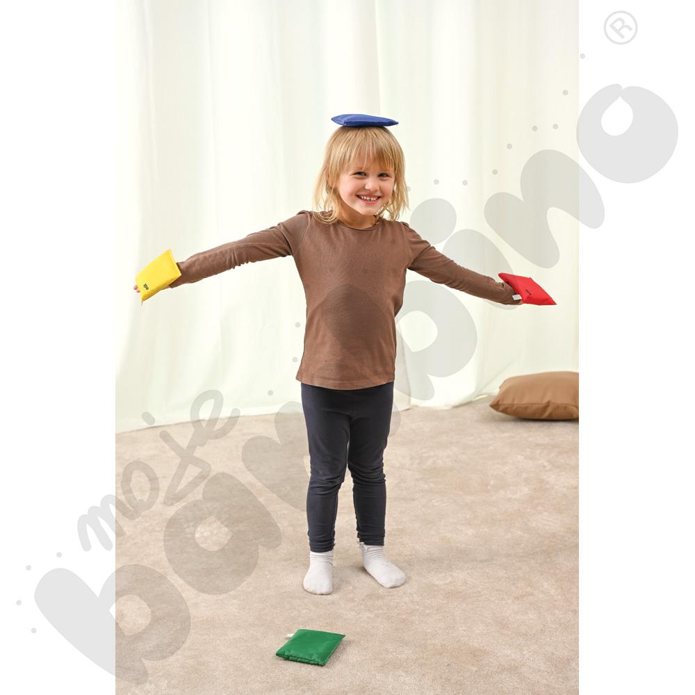 Woreczki z kuleczkami, 4 szt. Woreczki z kuleczkami, 4 szt.