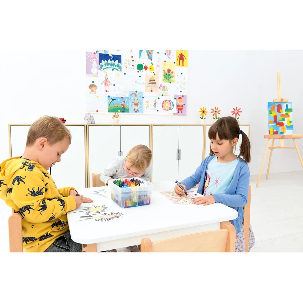 Zdjęcie zestawu kredek dla dzieci