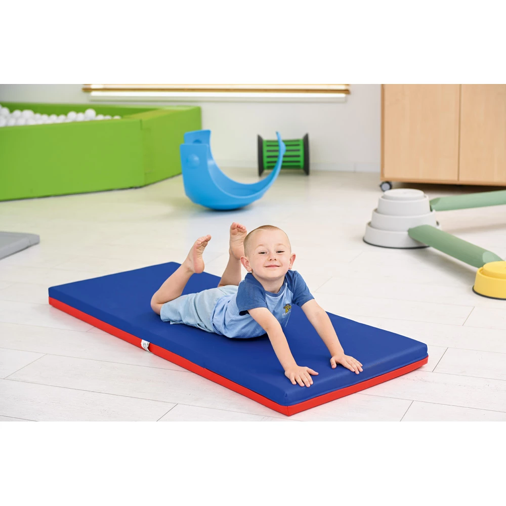 Zdjęcie materaca gimnastycznego dla dziecka