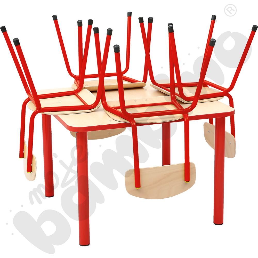 Stół Bambino kwadratowy z czerwonym obrzeżem z 4 krzesłami Bambino czerwonymi, rozm. 3