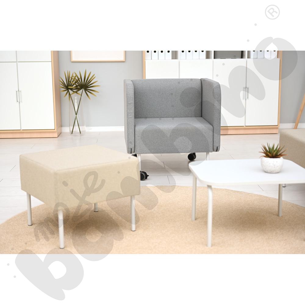 Pufa Versa 50x50 cm z plastikowymi stopkami, stelaż jasnoszary, tkanina RO37