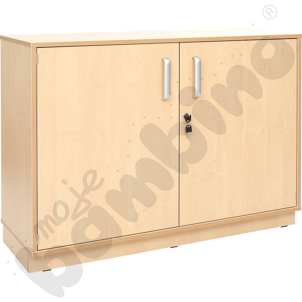 Szafka Flexi-TJ D szeroka na cokole, drzwiczki z zamkiem, klon jasny Szafka Flexi-TJ D szeroka na cokole, drzwiczki z zamkiem, klon jasny