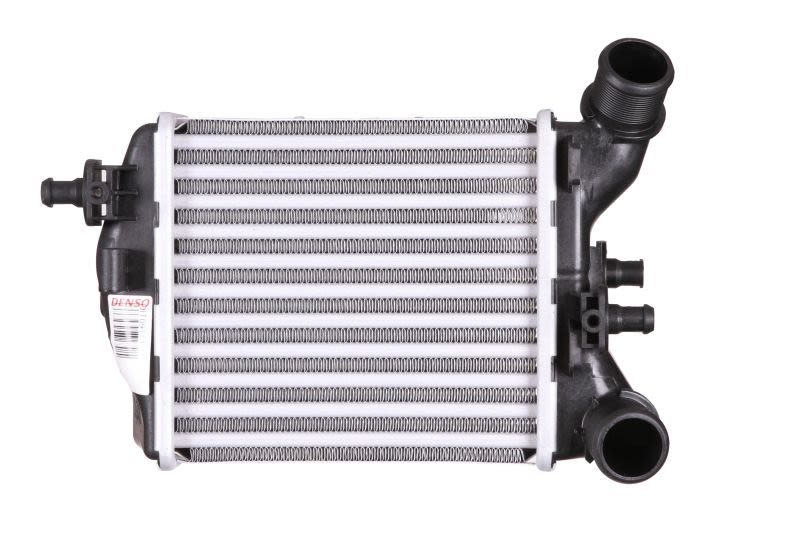 Chłodnica powietrza intercooler DENSO DIT09111