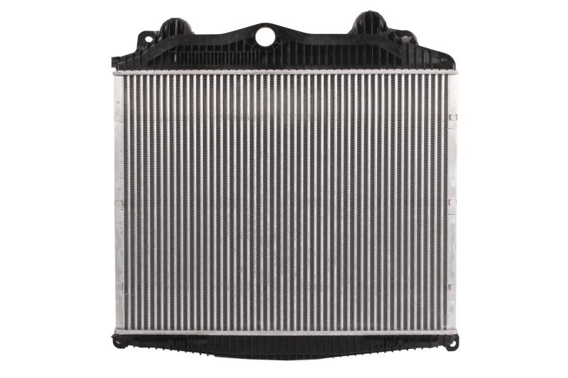 Chłodnica powietrza intercooler NISSENS 97015