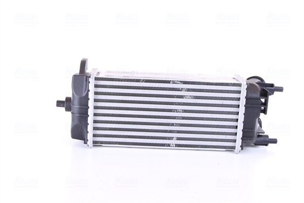 Chłodnica powietrza intercooler NISSENS 961483