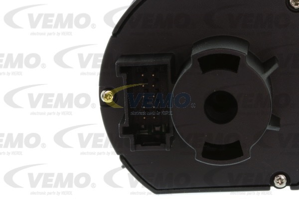 Włącznik świateł głównych VEMO V10-73-0261