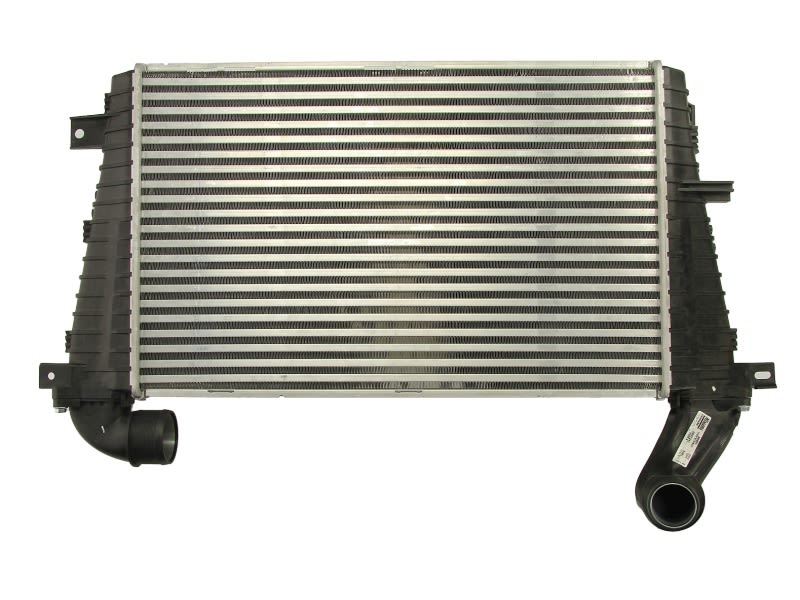 Chłodnica powietrza intercooler NISSENS 96590