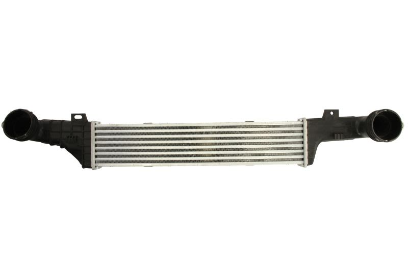Chłodnica powietrza intercooler NISSENS 96899