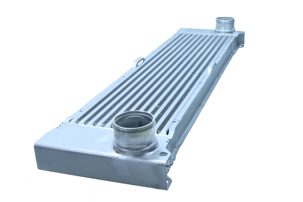 Chłodnica powietrza intercooler MAXGEAR AC630070