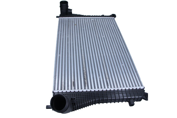 Chłodnica powietrza intercooler MAXGEAR AC630047