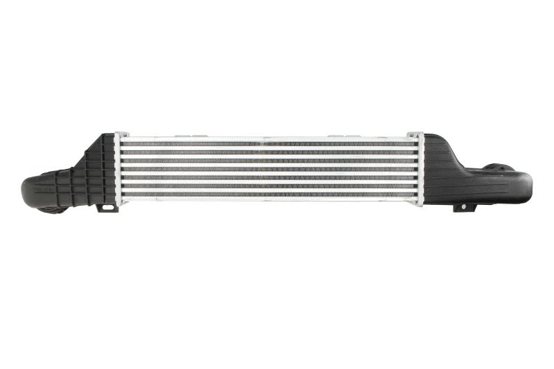 Chłodnica powietrza intercooler NISSENS 96784