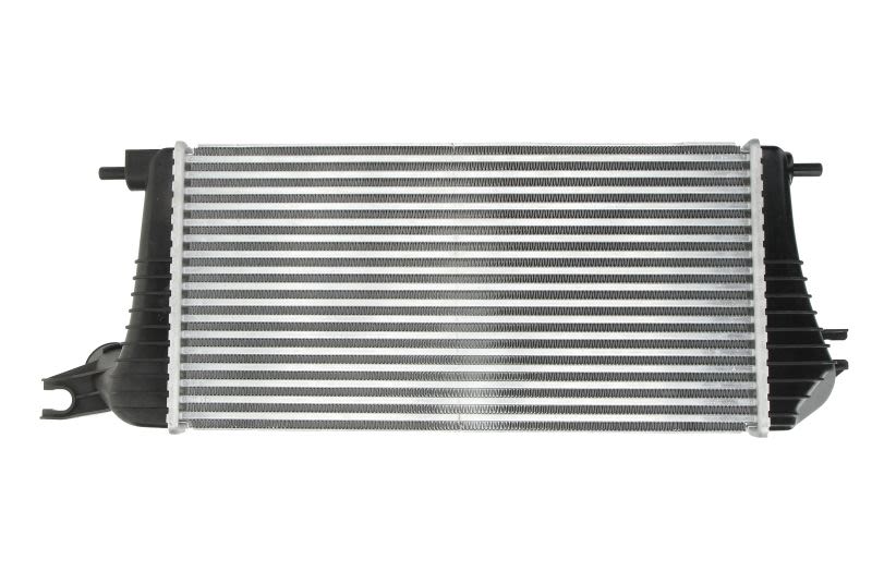 Chłodnica powietrza intercooler NISSENS 96393