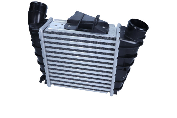 Chłodnica powietrza intercooler MAXGEAR AC688946