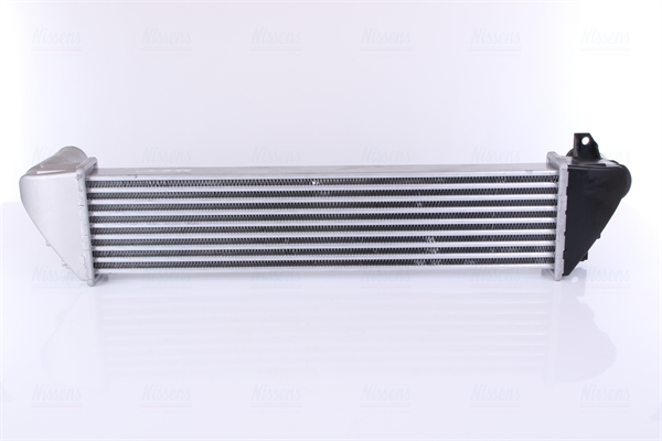 Chłodnica powietrza intercooler NISSENS 961425