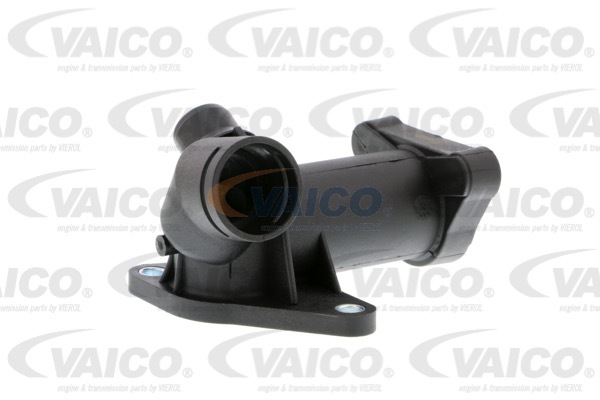Króciec układu chłodzenia VAICO V10-8205