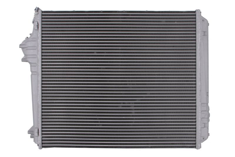 Chłodnica powietrza intercooler NISSENS 97082