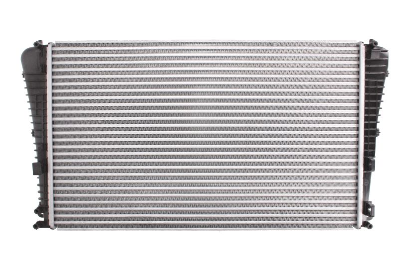 Chłodnica powietrza intercooler DENSO DIT06003