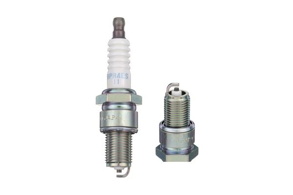 Świeca zapłonowa NGK 4224
