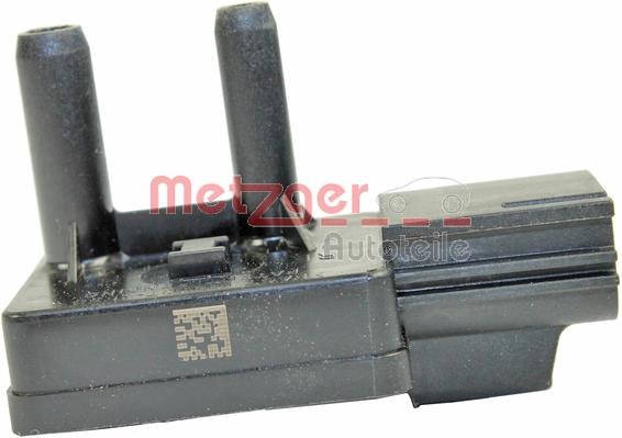 Czujnik ciśnienia oleju METZGER 0906273