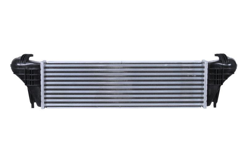 Chłodnica powietrza intercooler NISSENS 96388