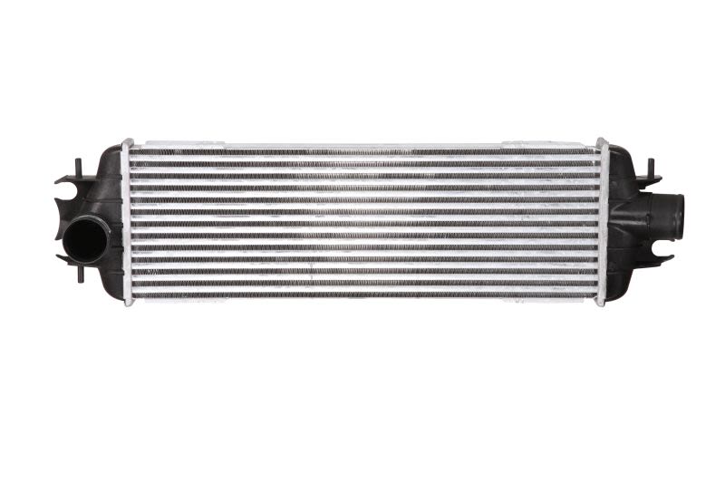 Chłodnica powietrza intercooler NISSENS 96775