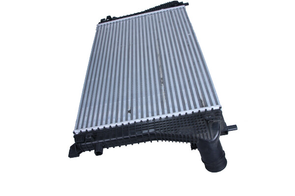 Chłodnica powietrza intercooler MAXGEAR AC630047
