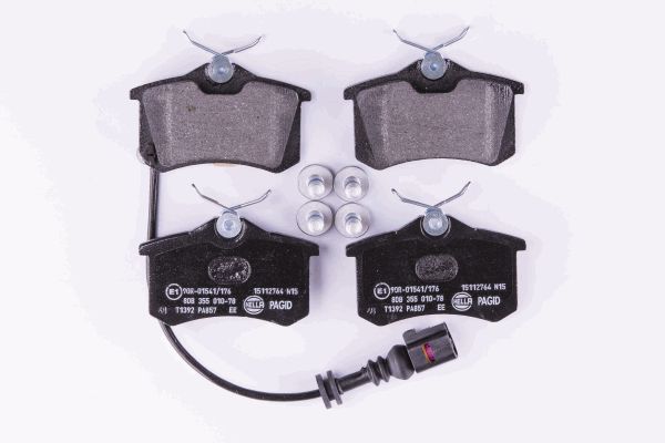 Klocki hamulcowe HELLA 8DB 355 010-781