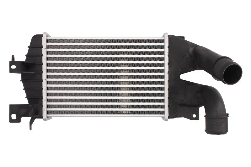 Chłodnica powietrza intercooler NISSENS 96587