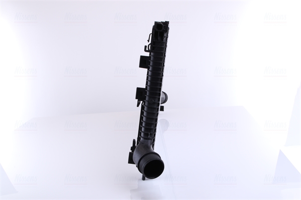 Chłodnica powietrza intercooler NISSENS 961502