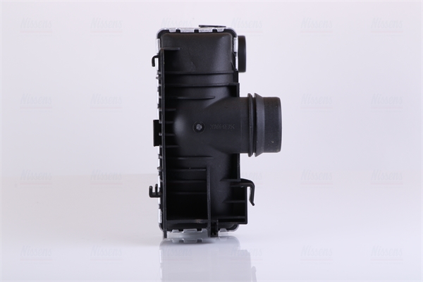 Chłodnica powietrza intercooler NISSENS 961597