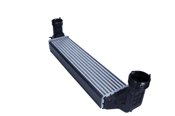 Chłodnica powietrza intercooler MAXGEAR AC668132