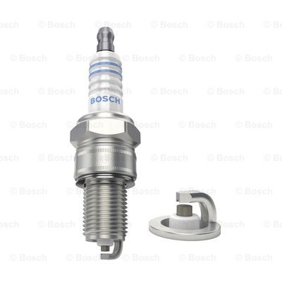 Świeca zapłonowa BOSCH 0 242 235 915