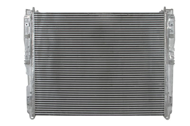 Chłodnica powietrza intercooler NRF 309081