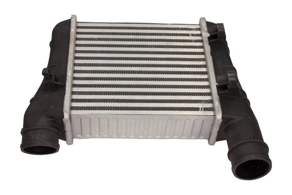 Chłodnica powietrza intercooler MAXGEAR AC696200