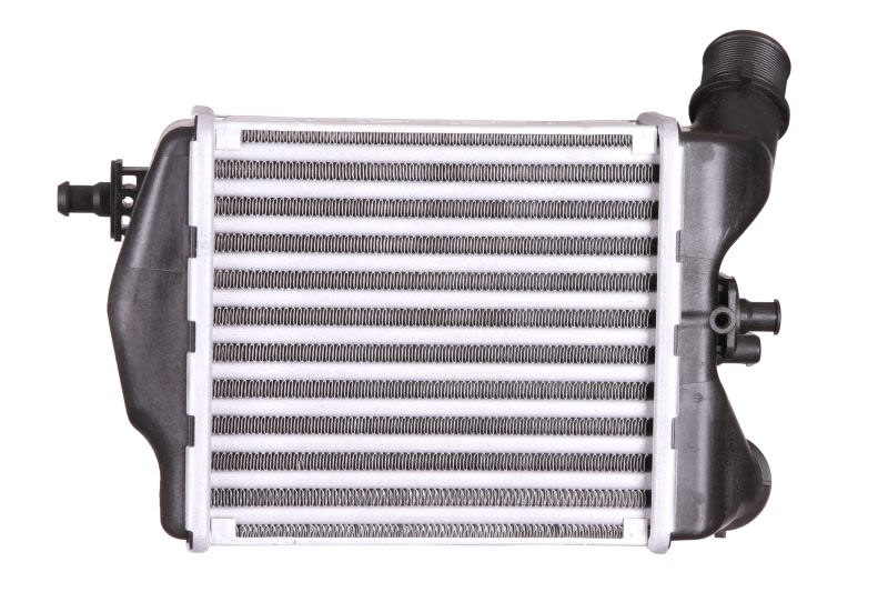 Chłodnica powietrza intercooler DENSO DIT09112