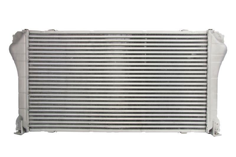 Chłodnica powietrza intercooler NISSENS 96401