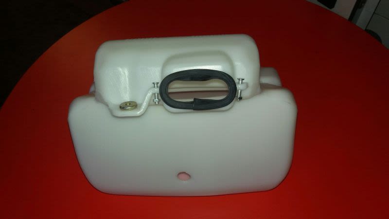 Zbiornik płynu spryskiwaczy THERMOTEC DBRE005TT