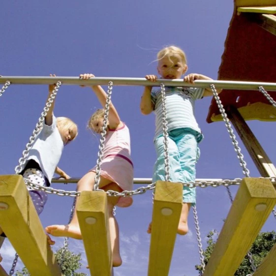 Außenbereich, Außenspielgeräte - Kindergarten